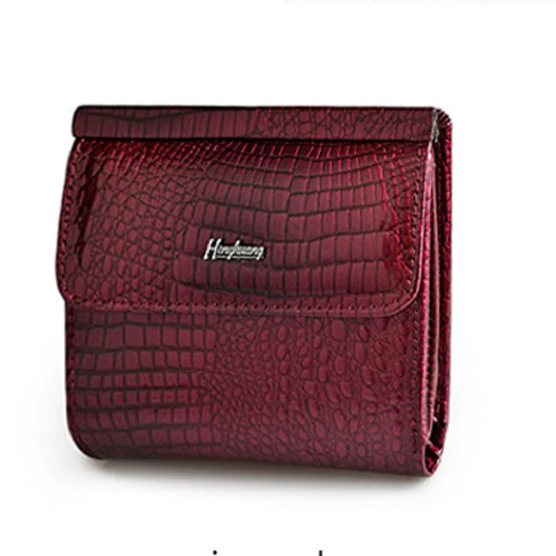 Small Women's Genuine Leather Wallet with Crocodile Texture