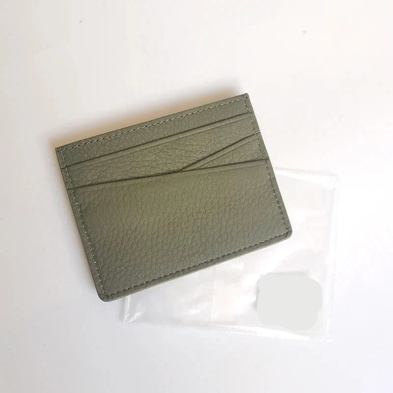 Customizable Genuine Cowhide Leather Card Holder – Minimalist Luxury