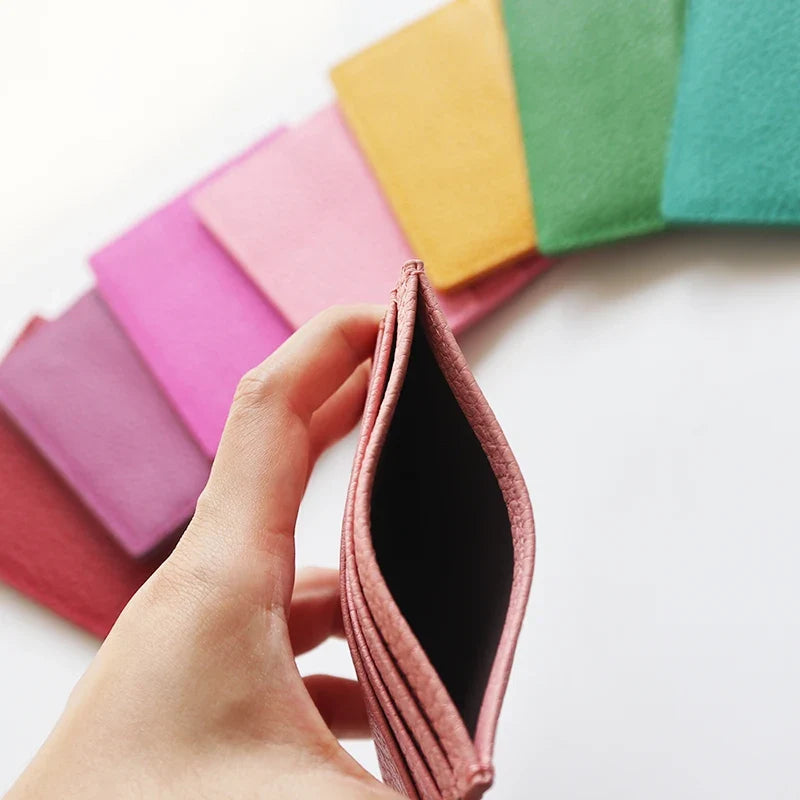 Customizable Genuine Cowhide Leather Card Holder – Minimalist Luxury Image