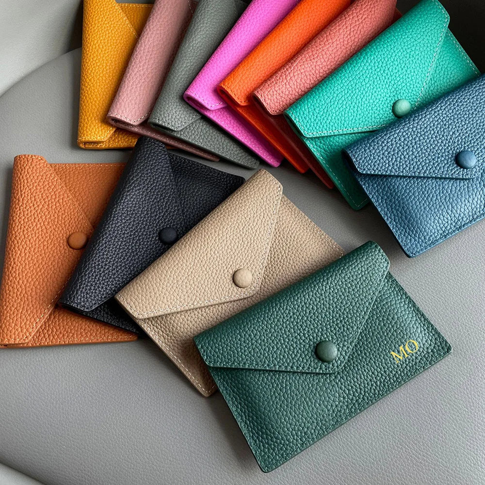 Genuine Cowhide Leather Envelope Card Holder - Minimalist Elegance Image