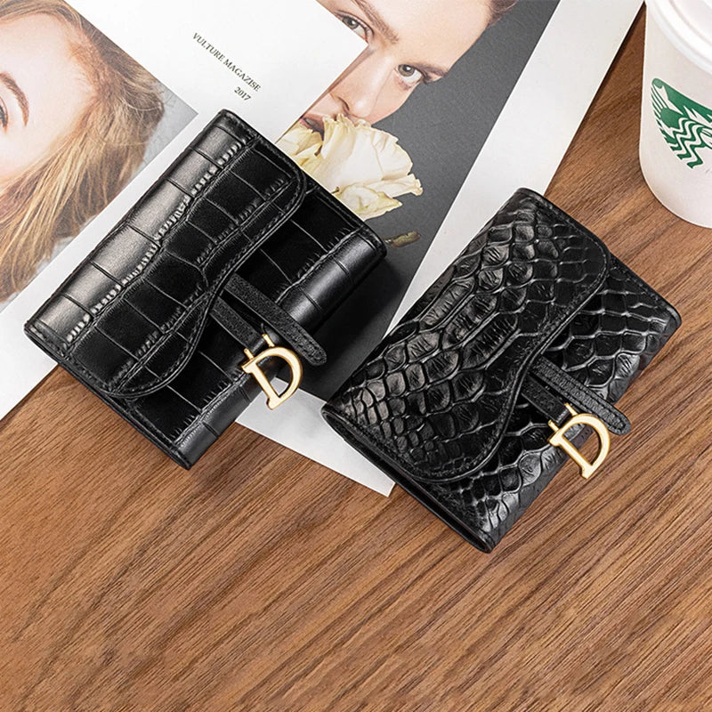 Genuine Leather Crocodile Effect Short Wallet – Unisex Mini Organizer