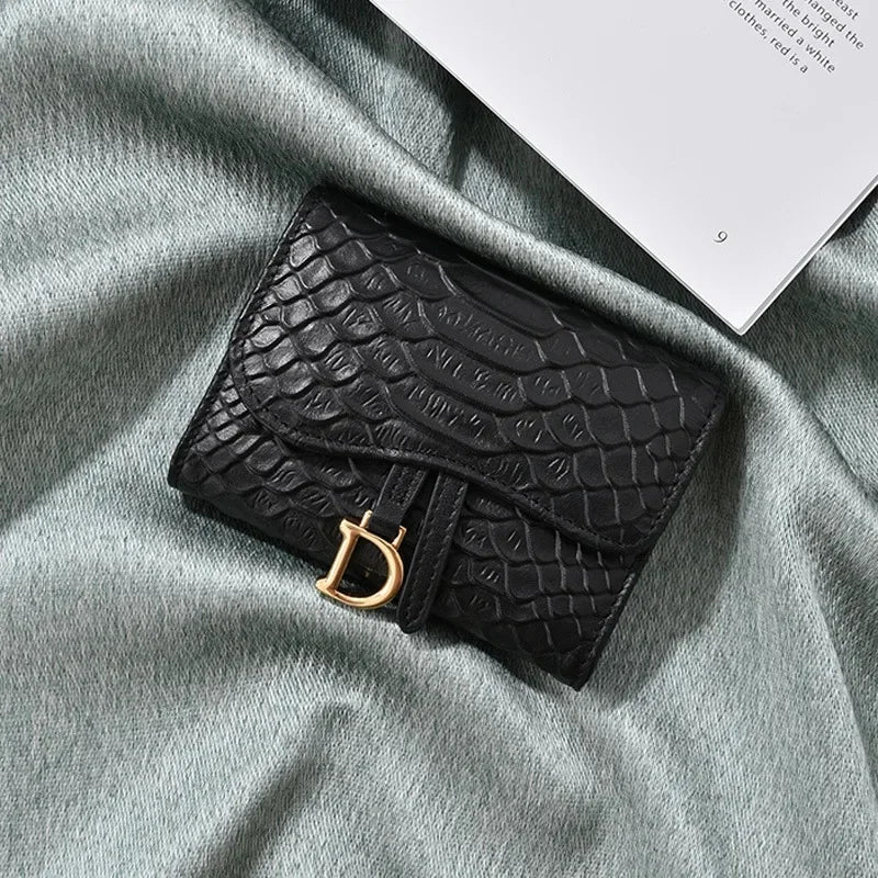 Genuine Leather Crocodile Effect Short Wallet – Unisex Mini Organizer Image
