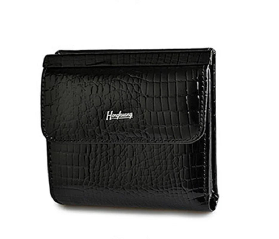 Compact Women's Genuine Leather Crocodile Pattern Wallet with Elegant Snap