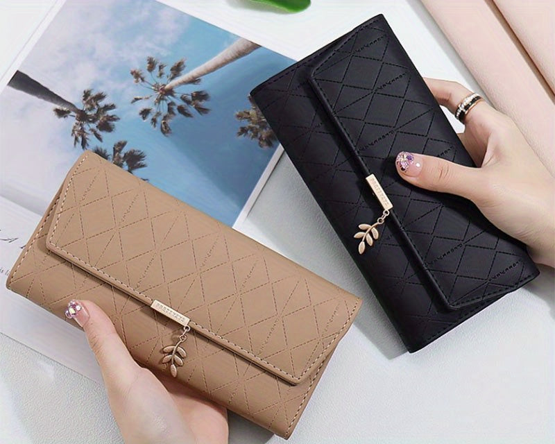 Long women's wallet in beige with diamond stitching and flap