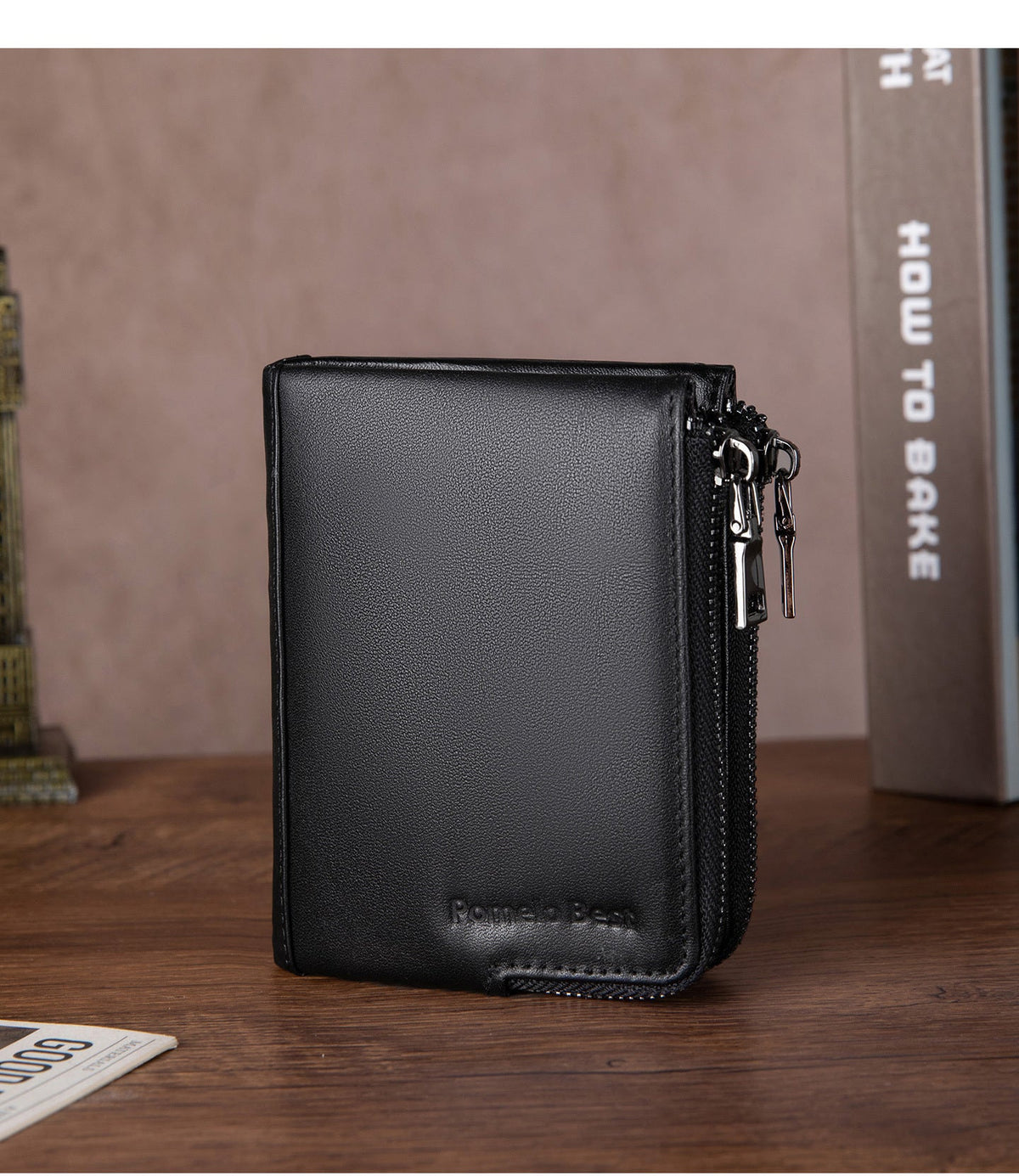Compact Zippered Men's Wallet in Genuine Leather 85 Grams