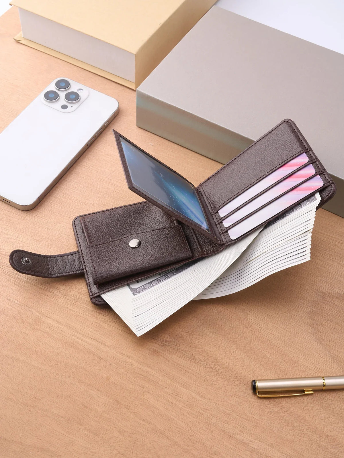 Slim Wallet for Men - Minimalism and Practicality