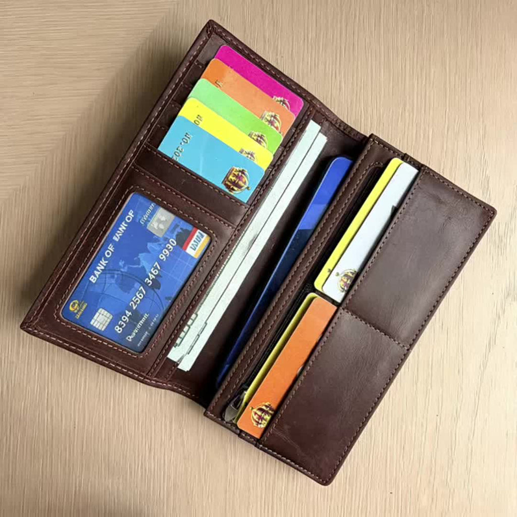 Men's Long Crazy Horse Leather Wallet, 0.6 in Closed