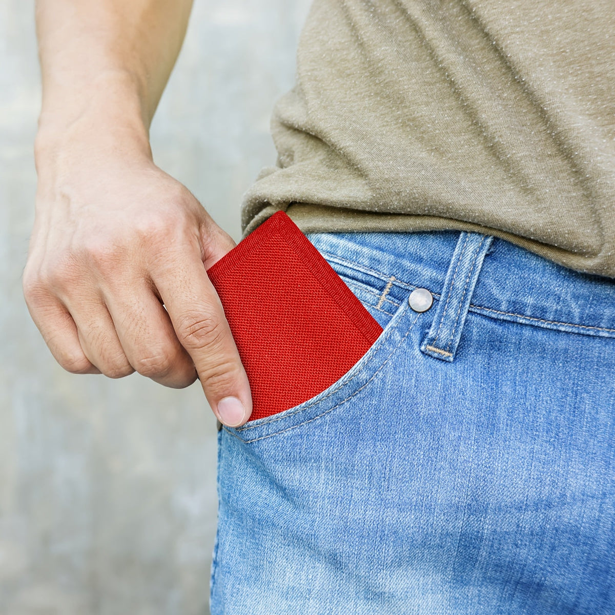 Men's Vertical 3-Fold Wallet with Keychain and Window