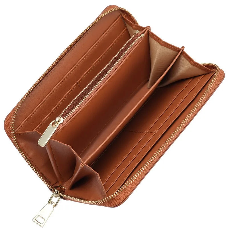Long Women's Wallet in Genuine Oiled Leather with Zip and Large Capacity Image