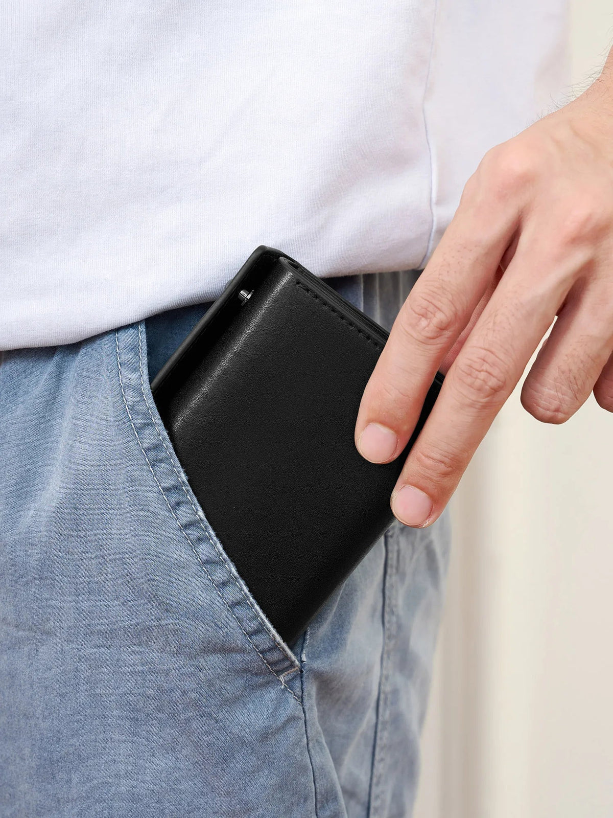 Compact multifunctional trifold PU leather wallet with zip and coin pocket